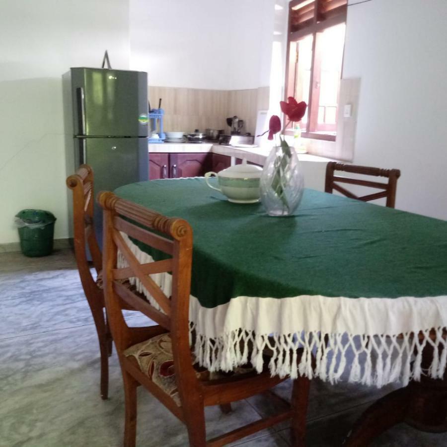 Unawatuna Backpacker Lodge Luaran gambar